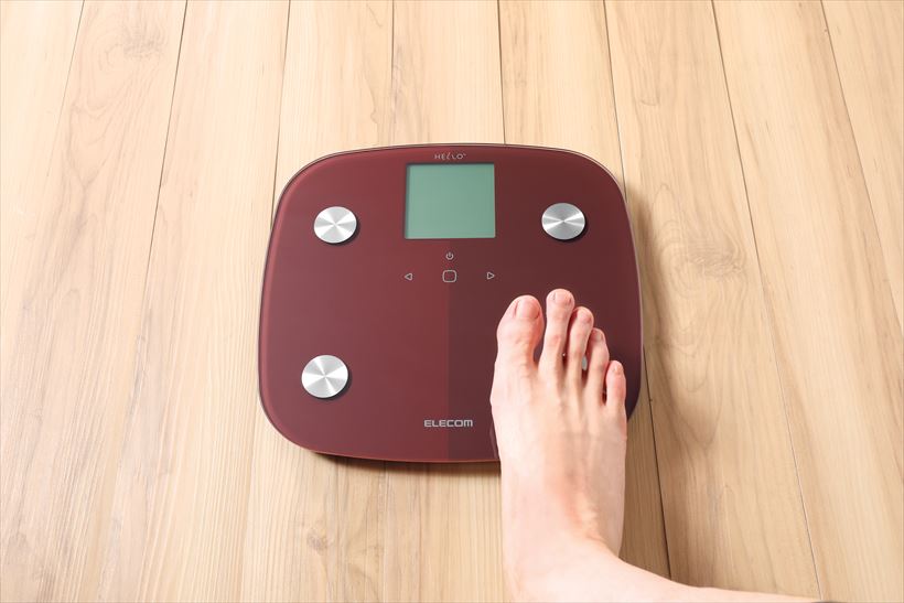 気になる内臓脂肪レベルを毎日測ってメタボ対策!! エレコムの“HELLO体組成計”で生活習慣病を防ぐべし！