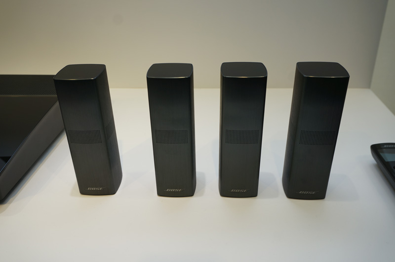 ↑新しく開発されたよりコンパクトな4本のOmniJewelスピーカー