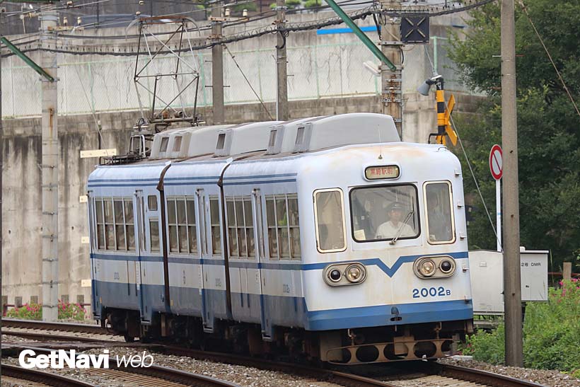 ↑西鉄北九州線の1000形を3車体連接車に改造した2000形。新車の導入で出番が減りつつある