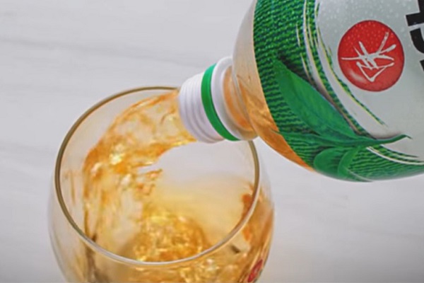 タイの日本茶は甘い! 日本人は知らないメーカー「OISHI」が席巻するタイの日本食とは?