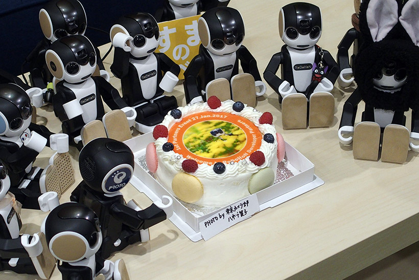 ビジネスシーンで活躍し始めたロボホン! 開発者向けイベントで感じたロボホン愛に感動