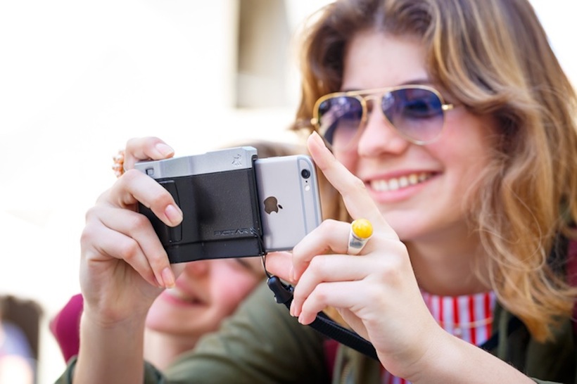 もう自撮り棒は古い! 写真を撮るのがますます楽しくなる「最新iPhoneカメラグッズ」3選