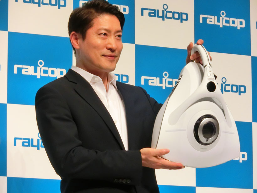 ミドル世代のスメルハラスメントの元を断つ! 脱臭機能付き「まくらモード」を持つ“レイコップ史上最上位モデル”が登場