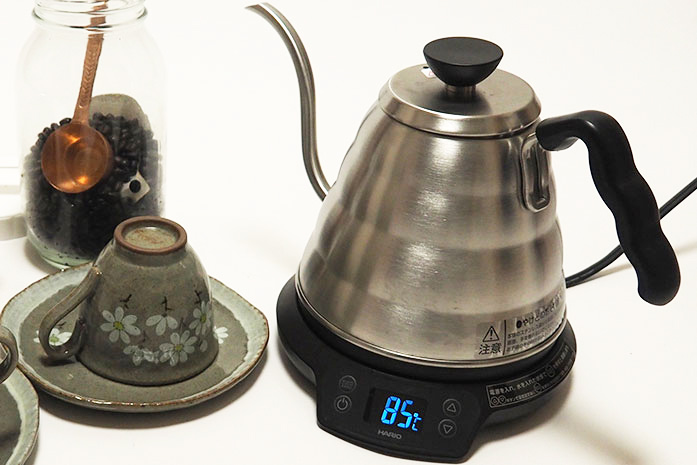 コーヒー好きライター「理想に一番近い電気ケトル」に出会う! 湯温を1℃単位で指定できるハリオ「パワーケトル・ヴォーノ」の効果とは?