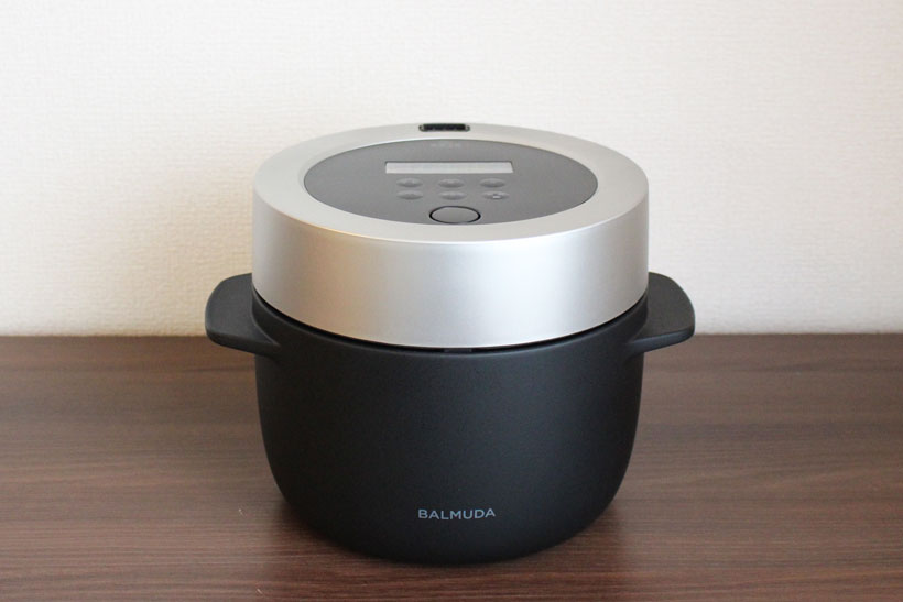 あのバルミューダが出した炊飯器の「実際どう?」を徹底チェック! 圧力IHと比べたら「昔ながらの味」だった
