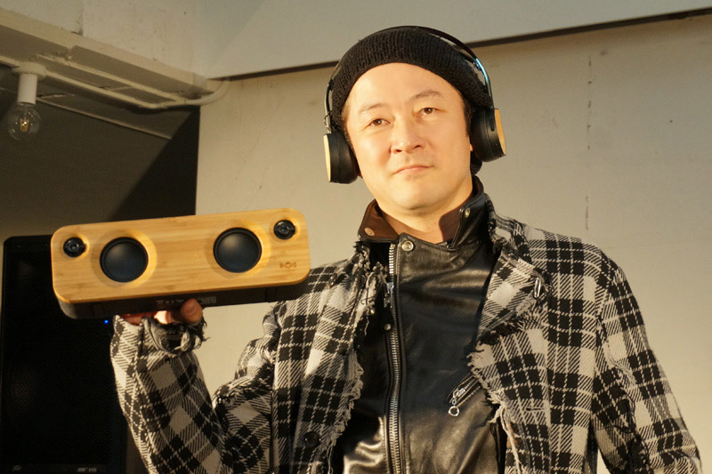 ↑俳優の浅野忠信氏も応援にやってきた