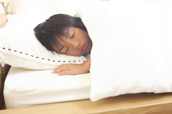 脳の発達には順番がある―― 睡眠不足の悪影響は想像以上に深刻【子どもが伸びる家庭の10の習慣】