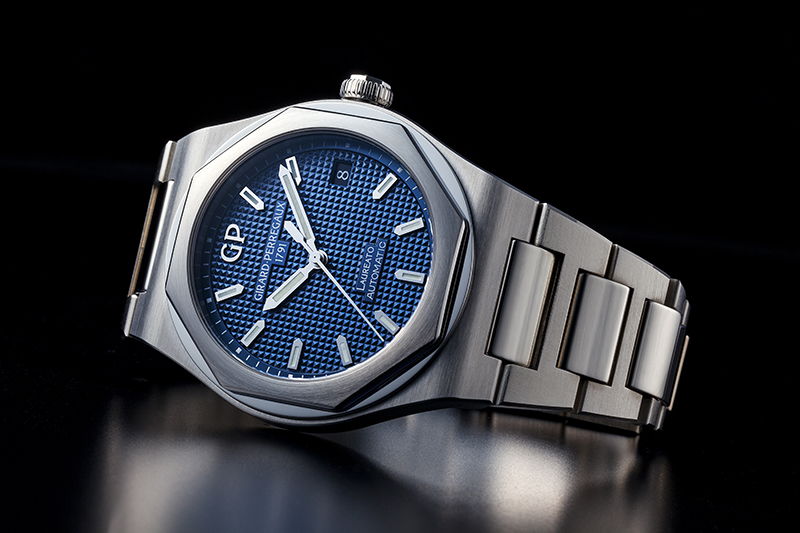 ↑ジラール・ペルゴ「ロレアート 38mm」120万9600円(予価)/Ref.81005-11-431-11A