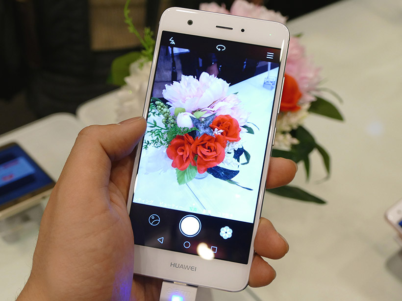↑P9と同じレンズを搭載するが、Wレンズではない。動画撮影は4Kに対応