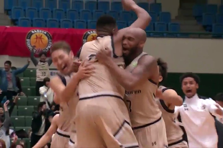 Bリーグで神展開! 残り7.8秒からの逆転→再逆転→再々逆転劇がスゴすぎる!!