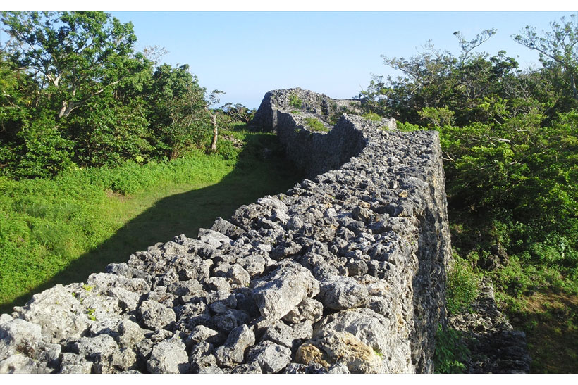 知る人ぞ知る名所! 沖縄本島・南部の史跡をつなぐ道「グスクロード」の魅力とは?