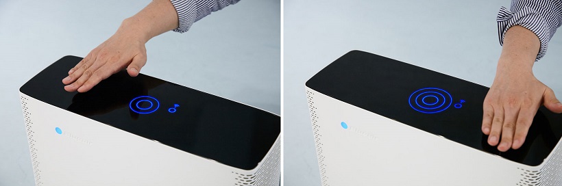 ↑操作ボタンは一切なし。製品の上部に手をかざすことで電源ON/OFFや風量調整を行います。タイマーなどの細かな設定はスマホから行えます