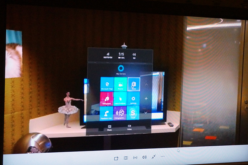 ↑Windows 10搭載なのでもちろんメニューも表示できます。デスクトップのWindowsではなく、Windows 10 Mobileのようなメニューになっています