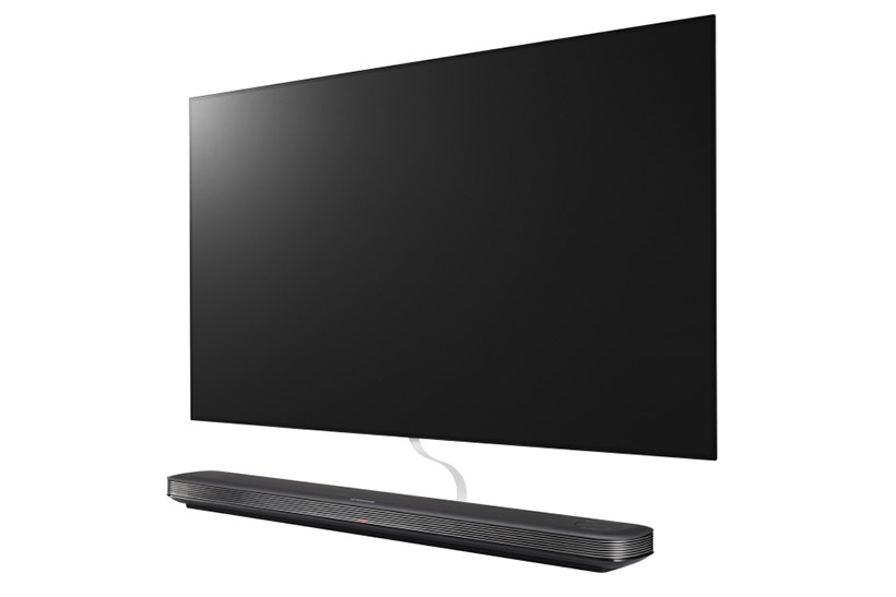 この薄さ、革命的! 約3.9mmの壁に貼れる有機ELテレビがLGから登場