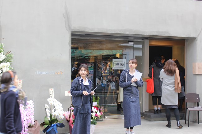 ↑3月18日に表参道にオープンしたランドロイド・カフェは飲食系スタートアップのfavyとセブンドリーマーズが共同で運営する常設店。今後は購入者限定のイベントなどにも活用される予定