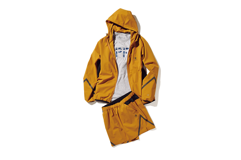 ↑「ストレッチタフタ ジップフーデッドジャケット」1万4040円、「ストレッチタフタ ショートパンツ」7560円、「87C ジャージTシャツ（Tシャツ）」5400円