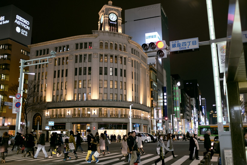 ↑一眼並みの大型センサーを採用し、高感度撮影に有利。常用感度でも最高ISO 12800だ。レンズも開放F2と明るめのため、無理に感度を上げる必要もない