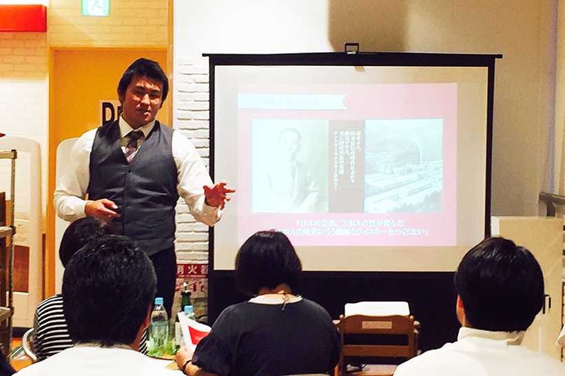 ↑昨年10月9日、オリンピック川崎鹿島田店の酒専門店で開催したウイスキーセミナー。洋酒の魅力を存分に語った