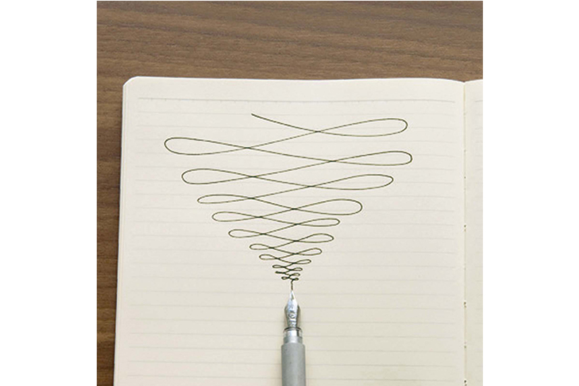 ↑こだわりの書き味はクセになる滑らかさ