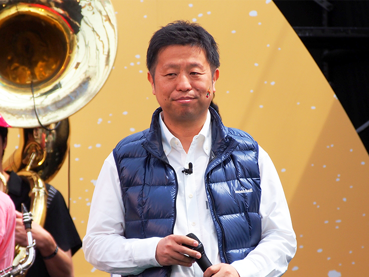 ↑スターバックス コーヒー ジャパン 広報部長 足立紀生氏
