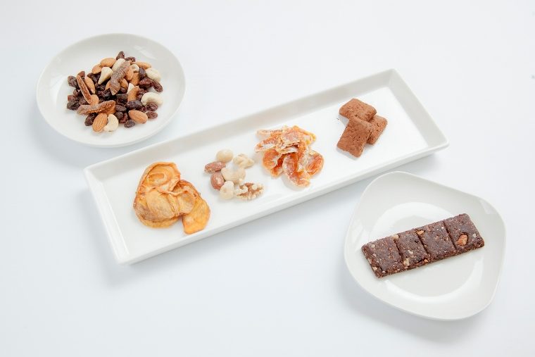 罪悪感ゼロのおやつ習慣 「ヘルシースナック」って知ってる？ 美味しくつまんで身体も心もいい感じ!