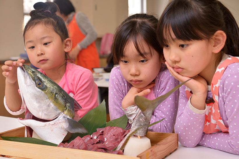 魚屋なのに市場見学や食育講座!? 即日満員になる「魚屋あさい」の真髄を体験してきた!