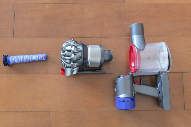 ↑分解するパーツは全部で3つと少なめ。サイクロン部の中が掃除できないのは、キレイ好きには気になるところか