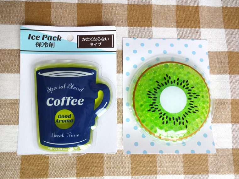 ↑セリア(左)とダイソー(右)で買ったデザイン系の保冷剤。お弁当の時間が楽しくなります!
