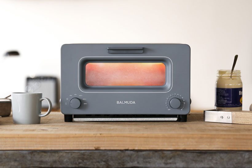 主張が過ぎない、だから美しい! あの大ヒットトースター「BALMUDA The Toaster」に限定色「グレー」が登場