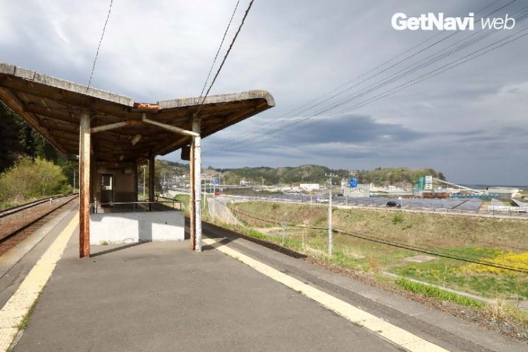 ↑三陸鉄道北リアス線の田老駅。駅からは海岸にかけて今も多くの空き地が広がっている