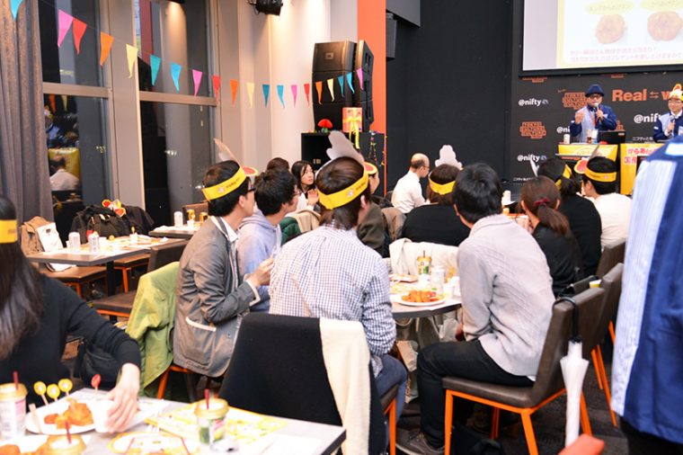 ↑お子様からお年寄りまで、さまざまなからあげクンラバーズが一堂に集結