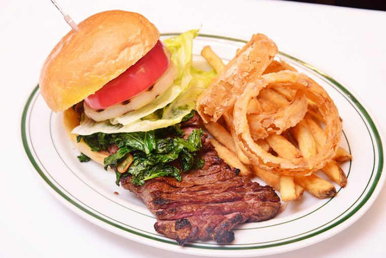 ↑六本木スタイル:ドライエイジド ステーキバーガー(2800円)