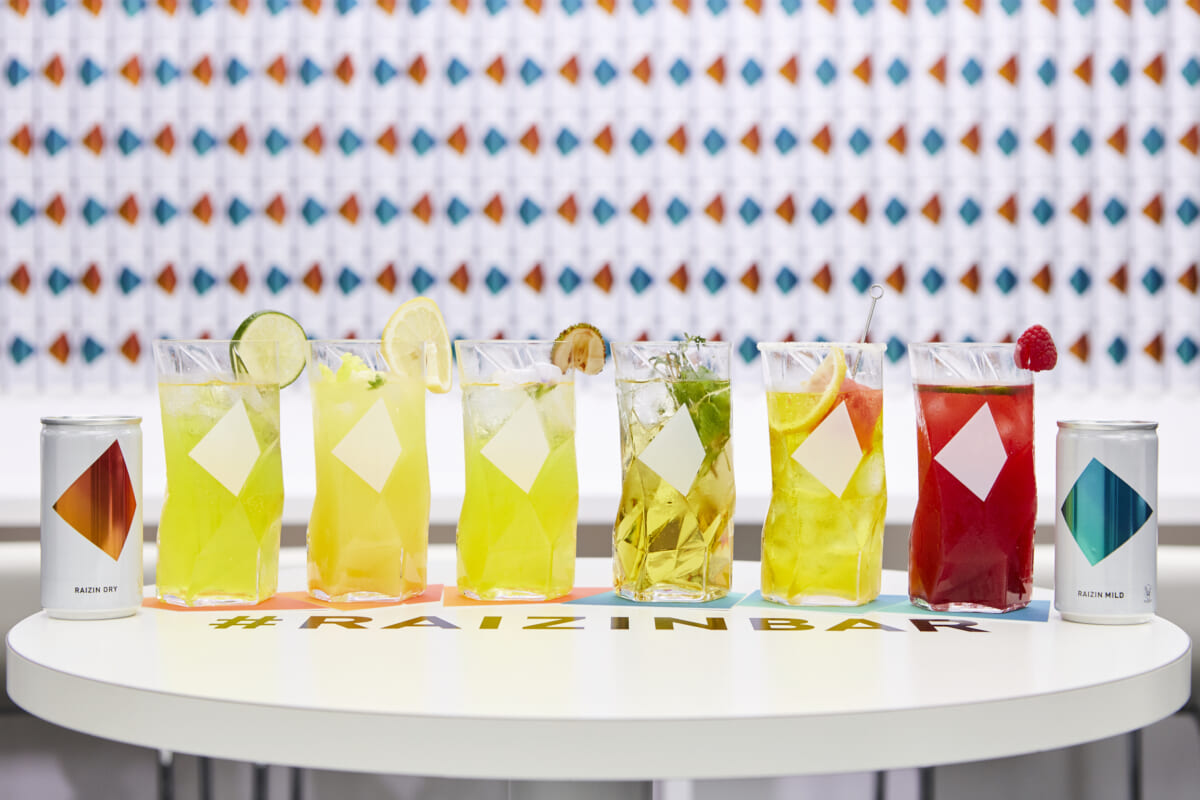 最初の1杯は100円! あの「RAIZIN」をカクテルで楽しめる“BAR”が期間限定オープン！