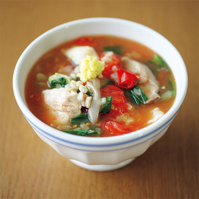 押し麦を使った、満腹感をしっかり得られるスープもおすすめ。彩りも鮮やかで、ダイエット食とは思えない充実ぶり。