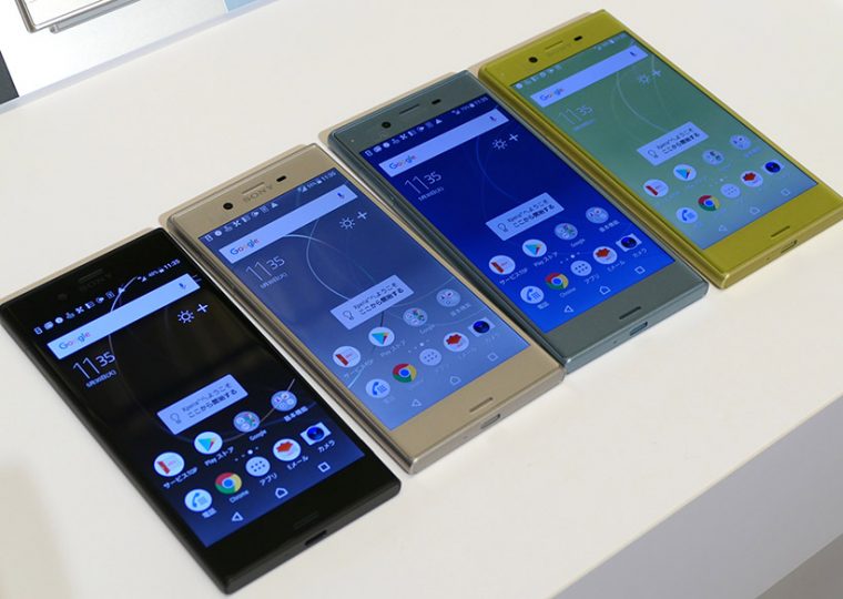 ↑「Xperia XZs SOV35」は5月26日より発売中。実質価格は4万5576円。カラーは「ブラック」「ウォームシルバー」「アイスブルー」「シトラス」の4色を展開