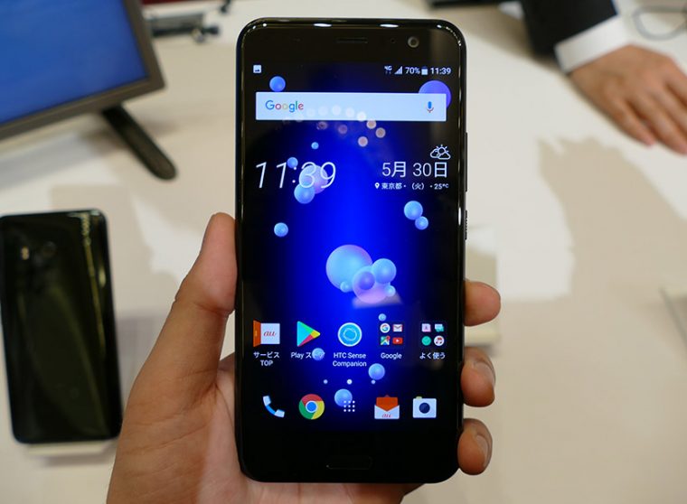 ↑「HTC U11 HTV33」は6月下旬以降発売予定で、価格は未定