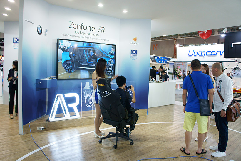 ↑Zenfone ARのコーナー