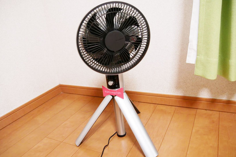 ↑蝶ネクタイシールとカードも同梱。蝶ネクタイでおめかしすると愛着も深まります