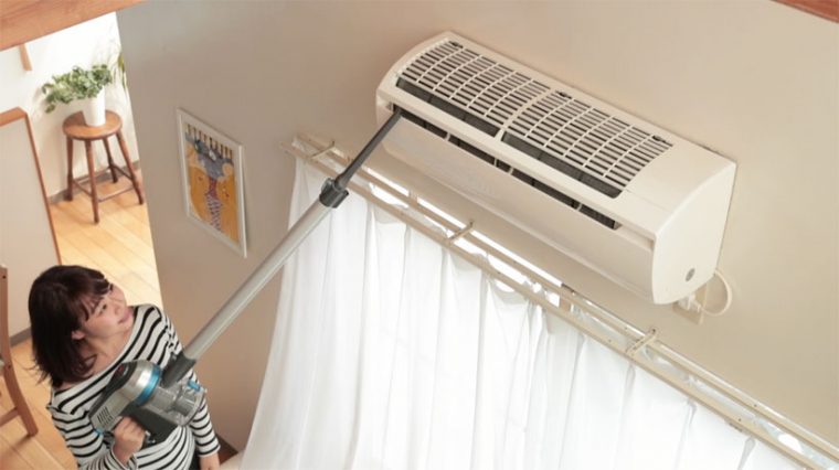 ↑アタッチメントを使えば高所の掃除も可能