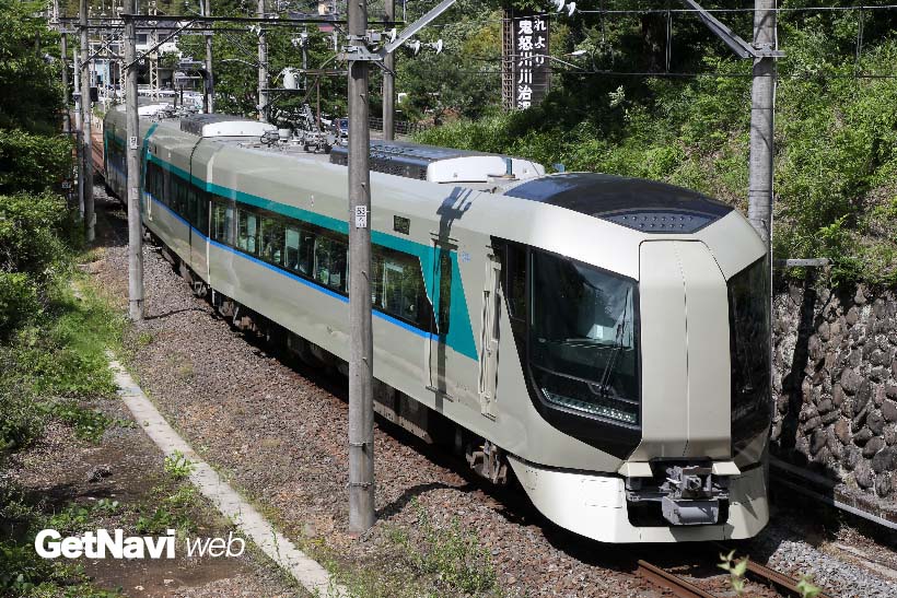 ↑2017年4月のダイヤ改正時から走り始めた特急「リバティ」。SL運転とともに、鬼怒川温泉の復活に一役買っている