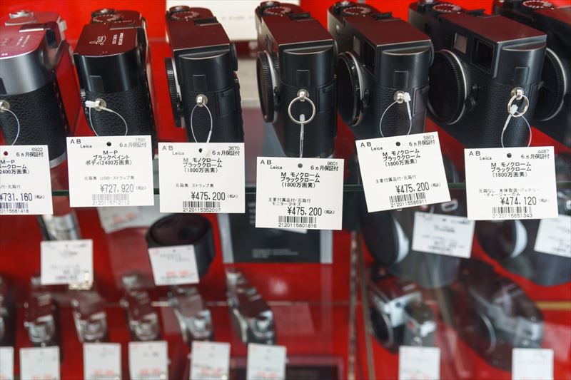 ↑新品では手が出ない憧れのカメラも、中古ならリーズナブルに購入できる