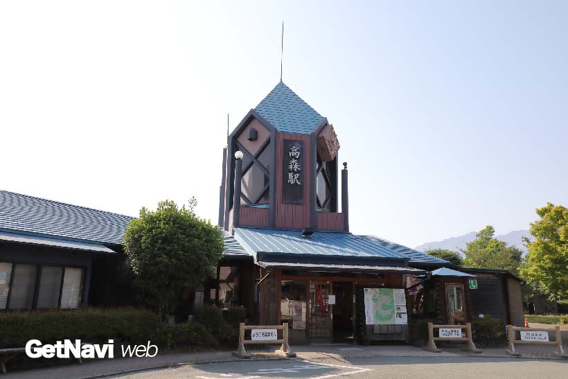 ↑南阿蘇鉄道の終着駅・高森。駅前商店街もあり、高森町の中心駅らしい活気が感じられる