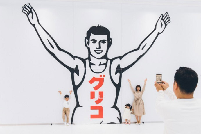 この夏はアイス工場でひんやりしてみる? グリコ初のアイス工場見学施設「グリコピア CHIBA」が13日オープン
