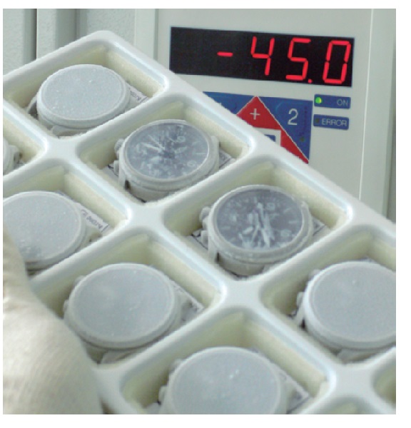 ↑オイルによって時計は-45℃から+80℃で精度を維持