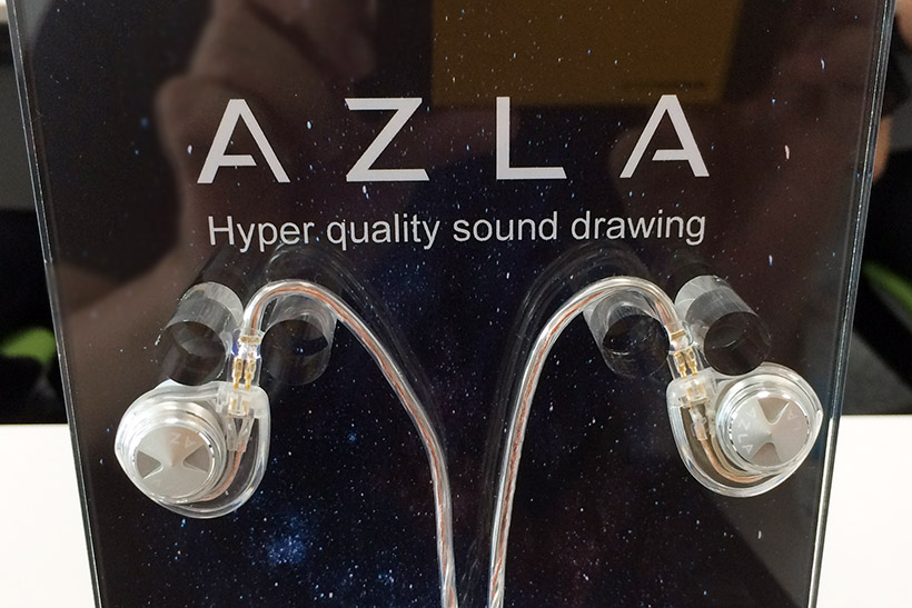 “ダブル・ハイブリッド”が生む新しいサウンド! イヤホンの超新星「AZLA」誕生