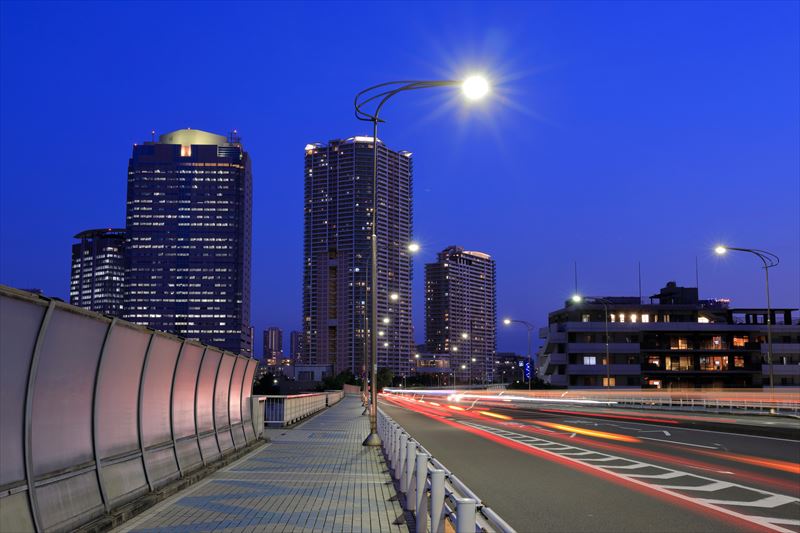 絞り優先オート F11 6秒 ISO100 WB:白色蛍光灯 仕上がり設定:風景 長秒時露光のノイズ低減:自動