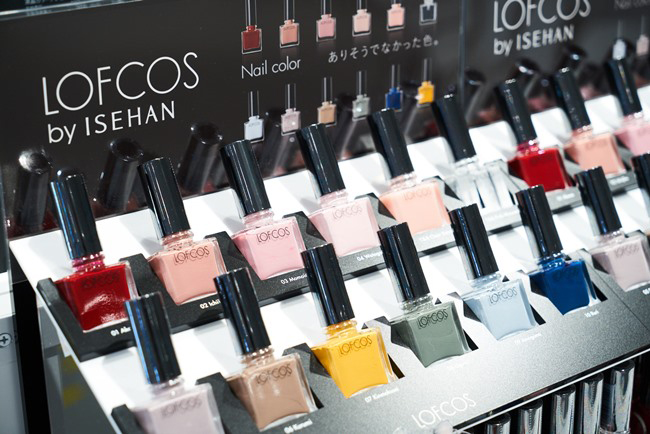 「ハイクオリティをお手頃価格で」をコンセプトにしたロフトオリジナルコスメ「LOFCOS」