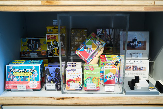 楽しそうなカードゲームも展開