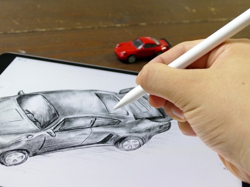 ↑「Apple Pencil」の描き心地はまるでリアルな鉛筆。Apple Pencilのサンプリングレートは240Hz。つまりiPad Proと毎秒24万回も信号をやりとりしている