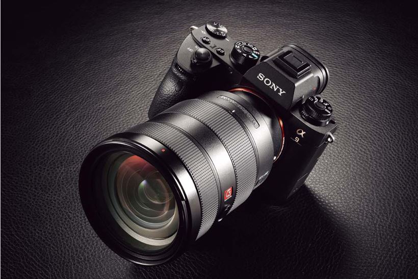ソニー「α9」は“ミラーレス一眼は動きに弱い”という定説を覆せるか？ モータースポーツの現場でプロがチェック！